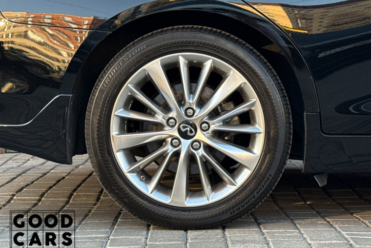 Infiniti Q50 - 12