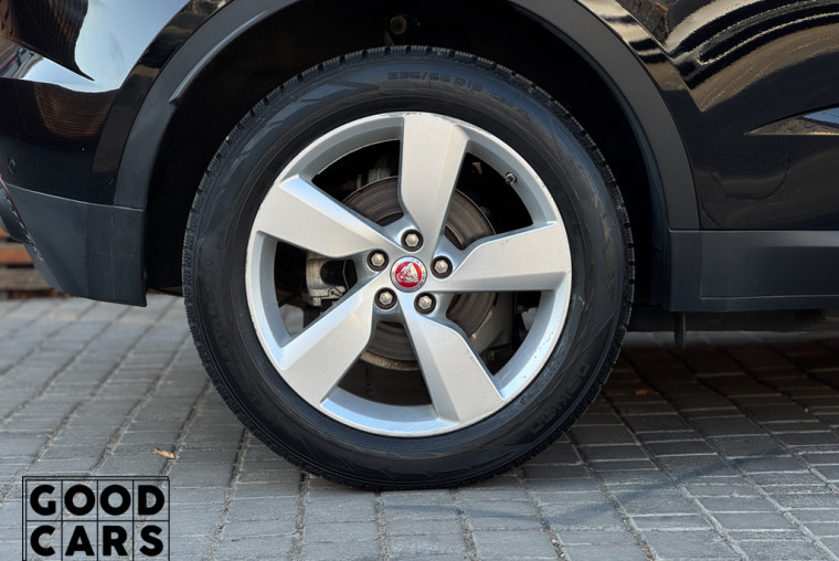 Jaguar E-pace - 12