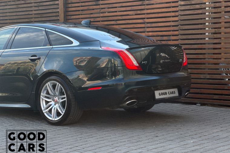 Jaguar XJ - 18