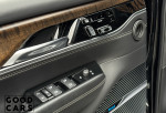 Jeep Grand Wagoneer - 20