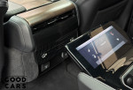 Jeep Grand Wagoneer - 32