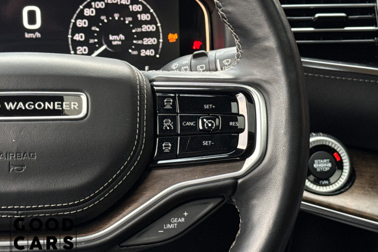 Jeep Grand Wagoneer - 42