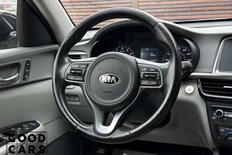 Kia Optima - 30