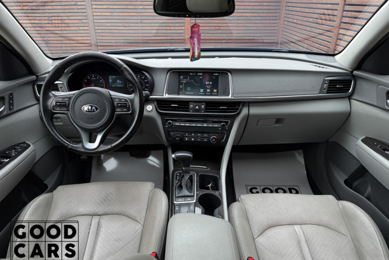 Kia Optima - 35
