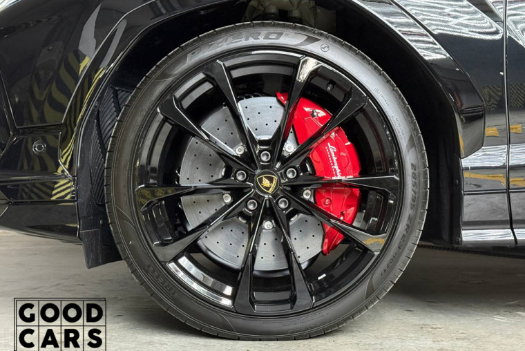 Lamborghini Urus S - 10
