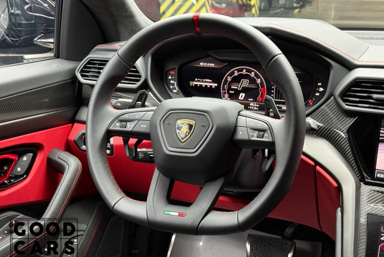 Lamborghini Urus S - 38