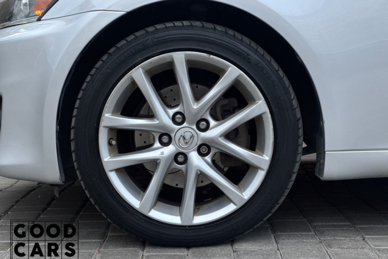 Lexus IS 250 - 12
