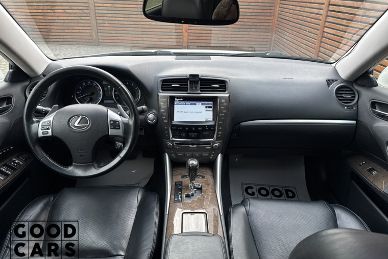 Lexus IS 250 - 36