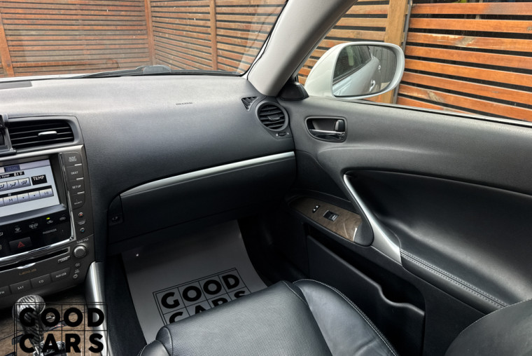 Lexus IS 250 - 42