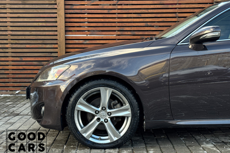 Lexus IS 250 - 11