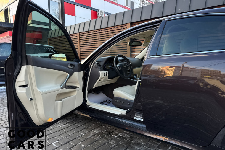Lexus IS 250 - 18