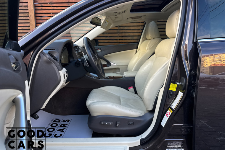 Lexus IS 250 - 19