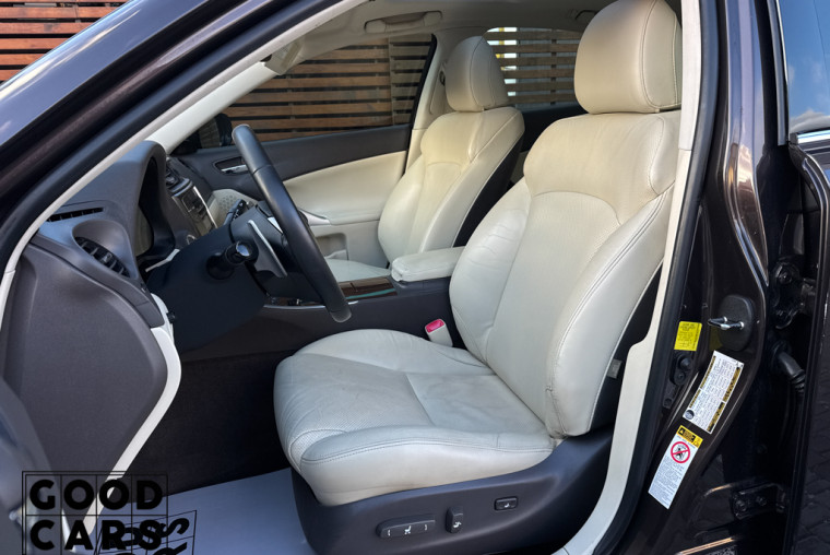 Lexus IS 250 - 20