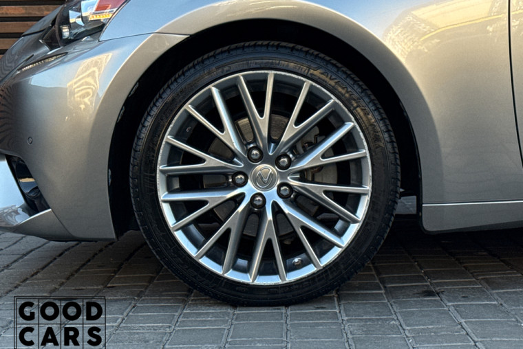Lexus IS 250 - 12