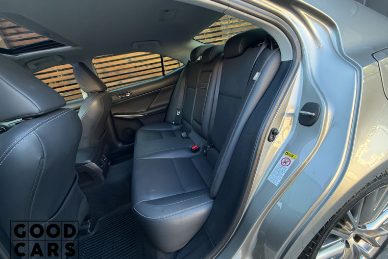 Lexus IS 250 - 31