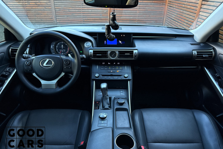 Lexus IS 250 - 37