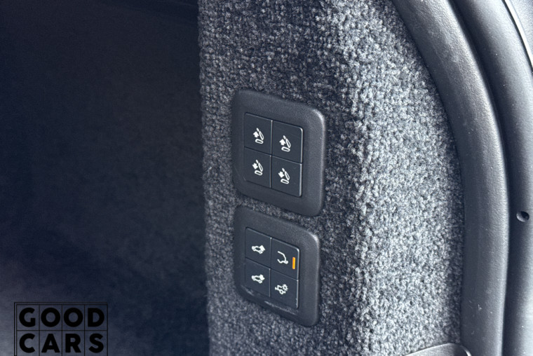 Land Rover Range Rover - 22