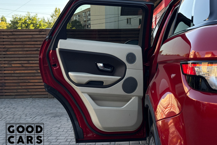 Land Rover Range Rover Evoque - 31