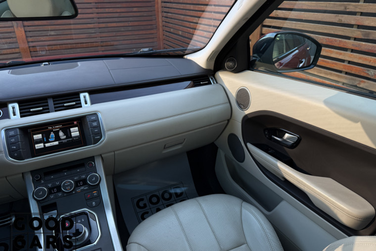 Land Rover Range Rover Evoque - 51