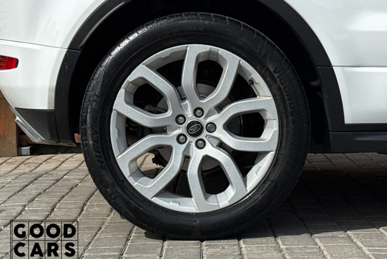 Land Rover Range Rover Evoque - 12