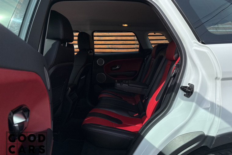 Land Rover Range Rover Evoque - 30
