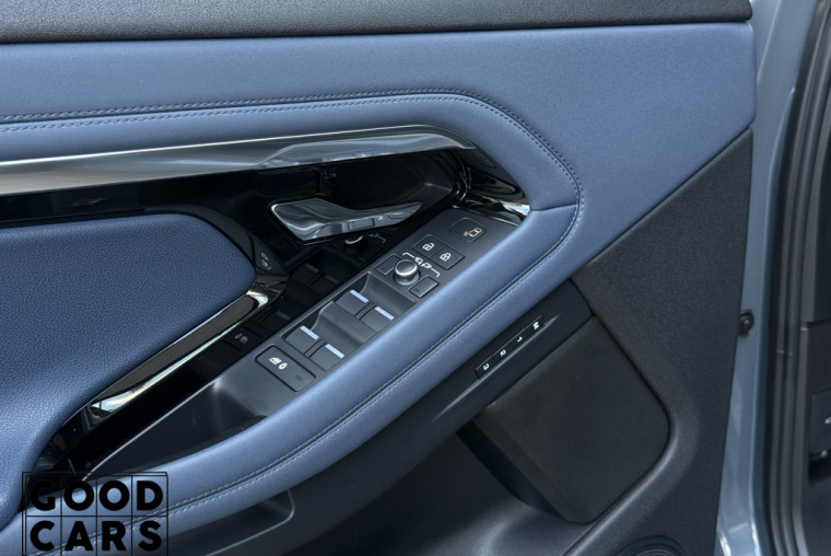 Land Rover Range Rover Evoque - 26