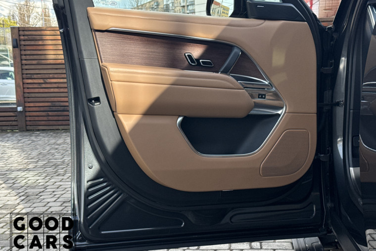Land Rover Range Rover P440e - 19