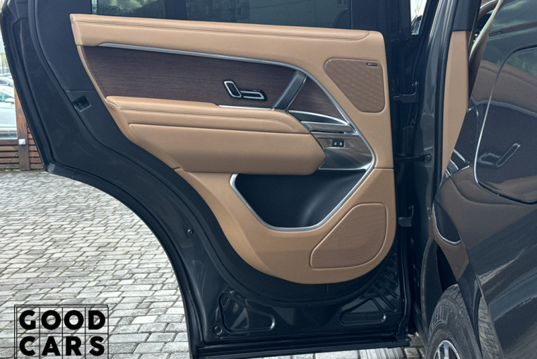 Land Rover Range Rover P440e - 28
