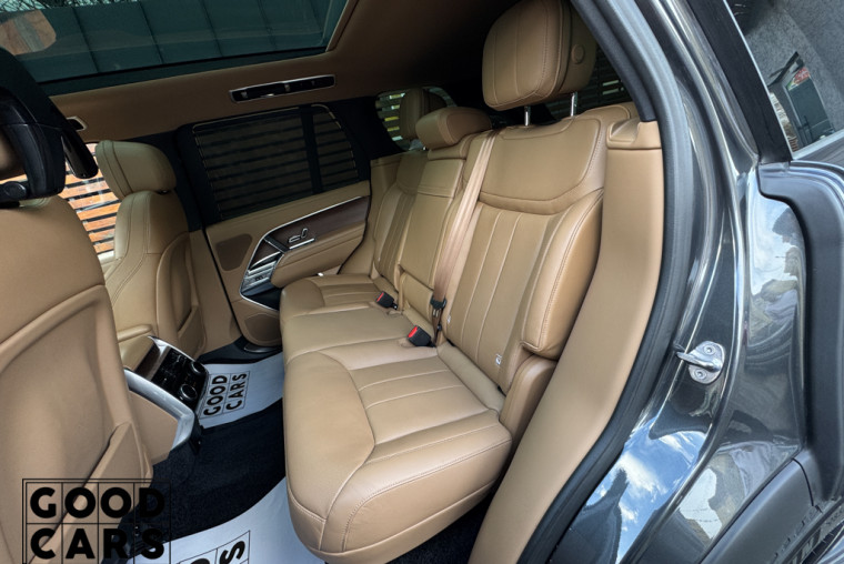 Land Rover Range Rover P440e - 34