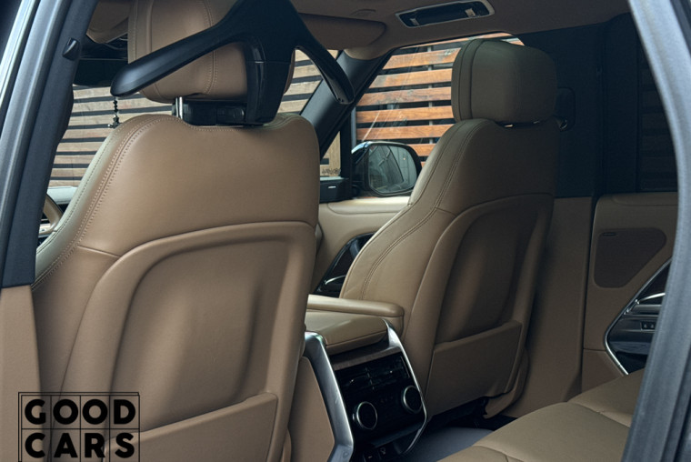 Land Rover Range Rover P440e - 32