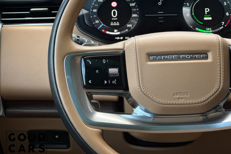 Land Rover Range Rover P440e - 38