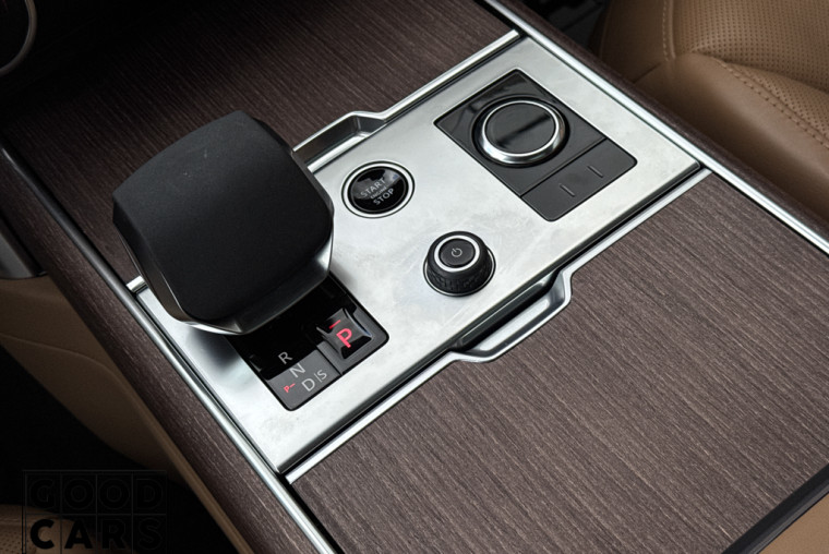 Land Rover Range Rover P440e - 47