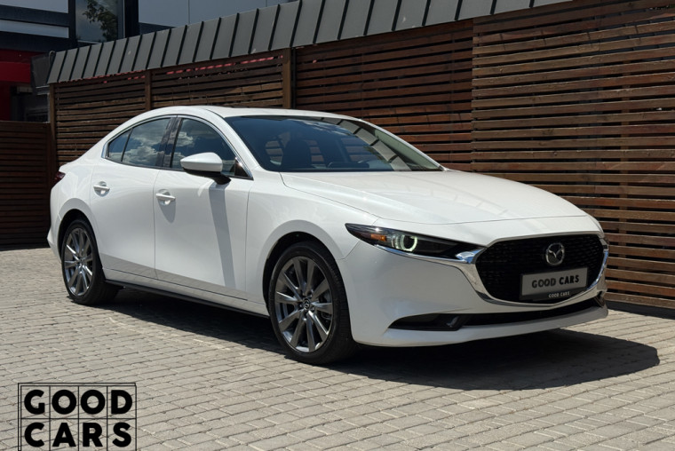 Mazda 3 - 8