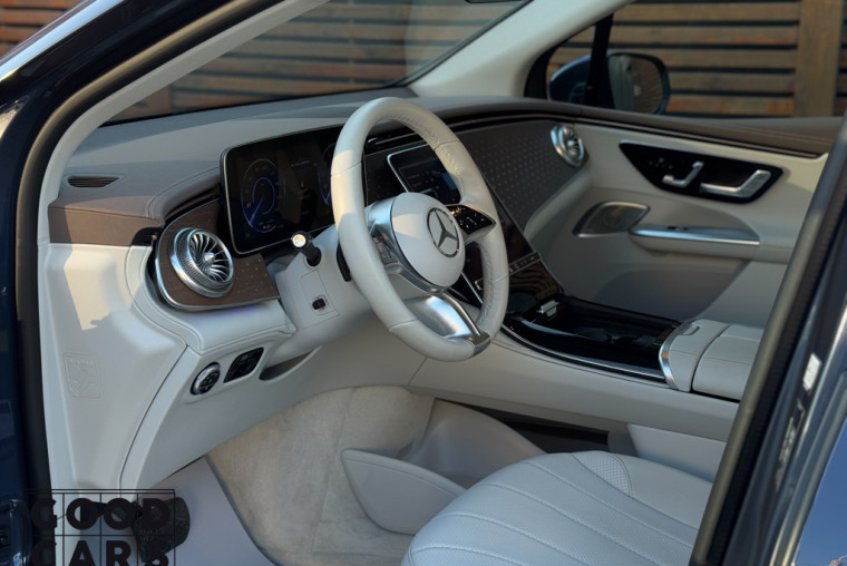 Mercedes-Benz EQE 350 - 18