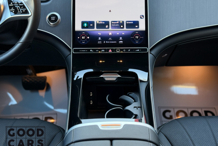 Mercedes-Benz EQE 350 - 24