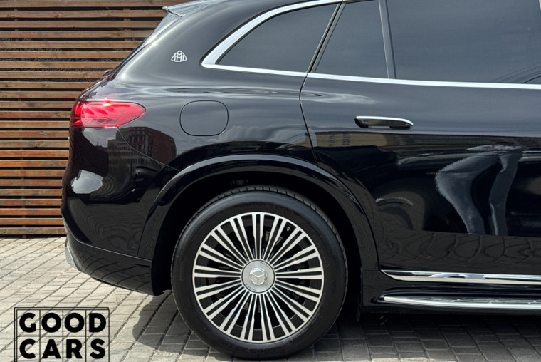 Mercedes-Benz EQS SUV Maybach 680 - 13