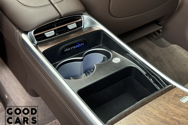 Mercedes-Benz EQS SUV Maybach 680 - 42
