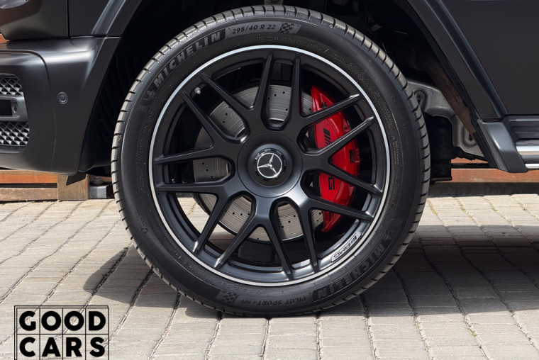 Mercedes-Benz G 63 AMG - 12