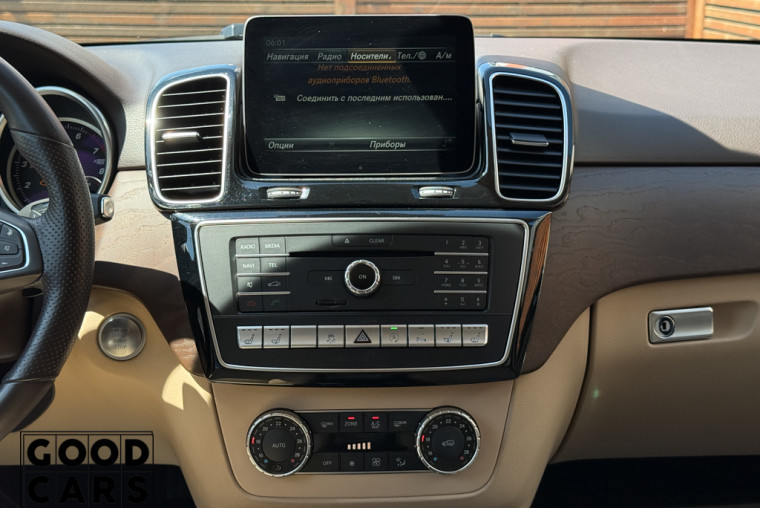 Mercedes-Benz GLE 400 - 39