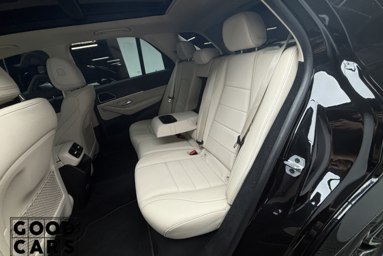 Mercedes-Benz GLE 450e - 30