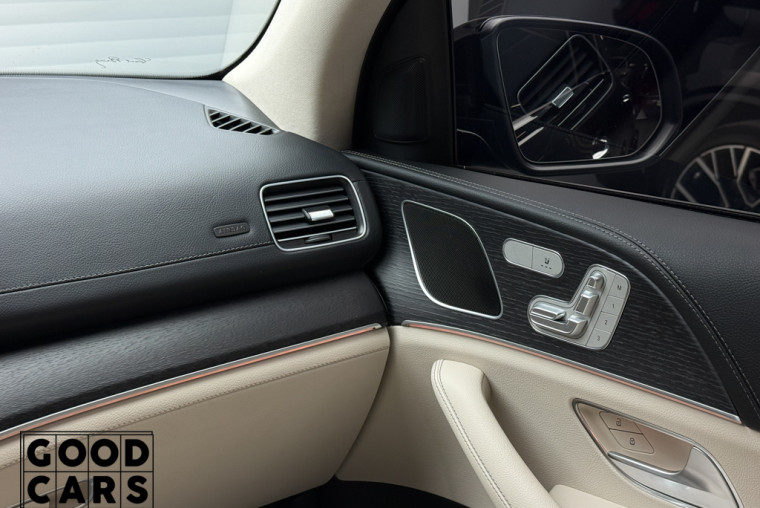 Mercedes-Benz GLE 450e - 41