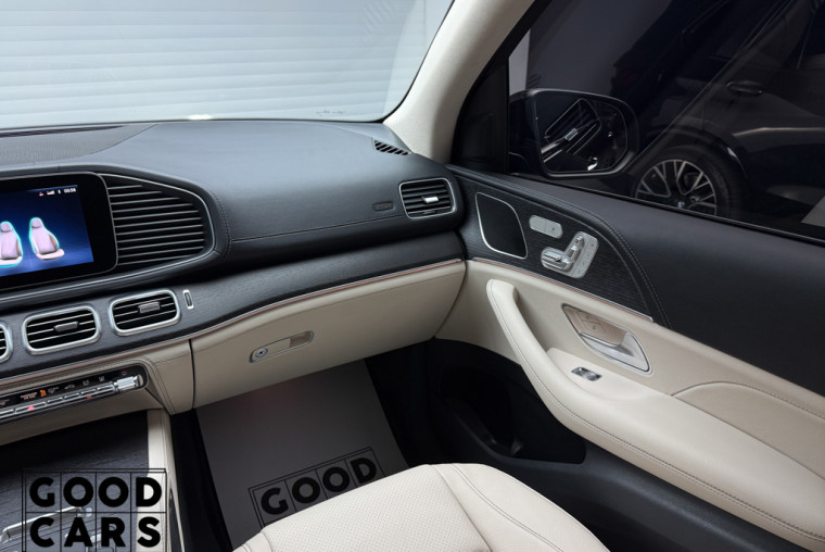 Mercedes-Benz GLE 450e - 42