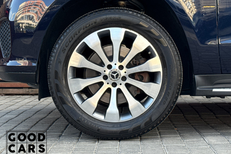 Mercedes-Benz GLS 450 - 12