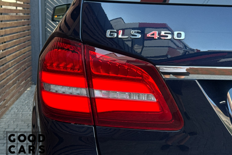 Mercedes-Benz GLS 450 - 10