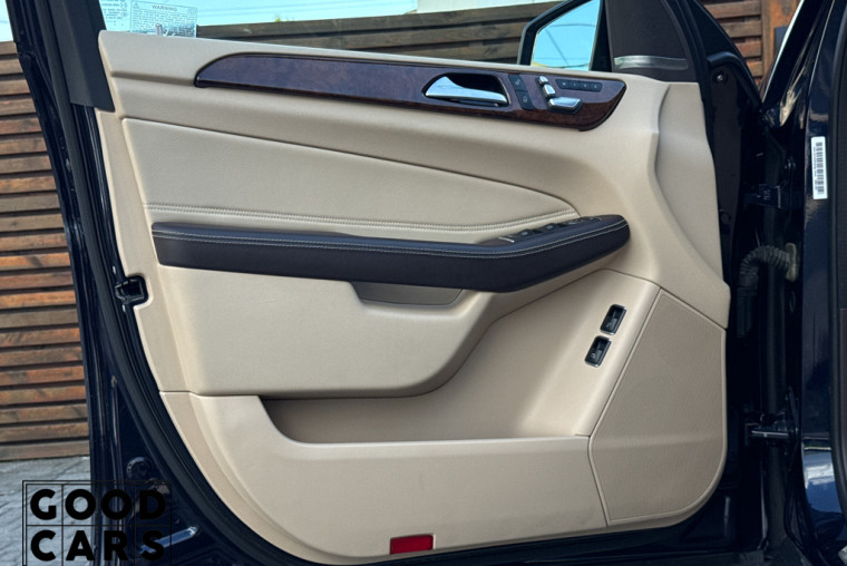 Mercedes-Benz GLS 450 - 25