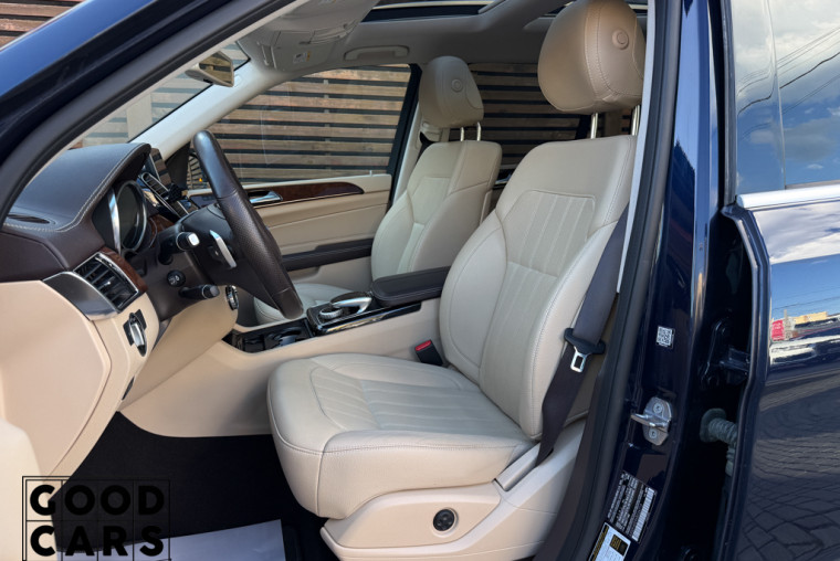 Mercedes-Benz GLS 450 - 32