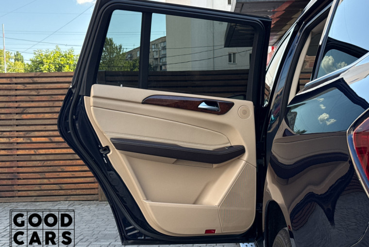 Mercedes-Benz GLS 450 - 34
