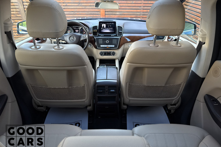Mercedes-Benz GLS 450 - 41