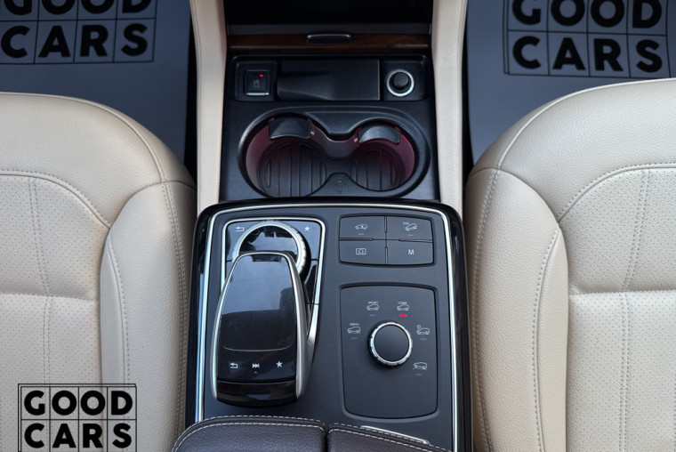 Mercedes-Benz GLS 450 - 56