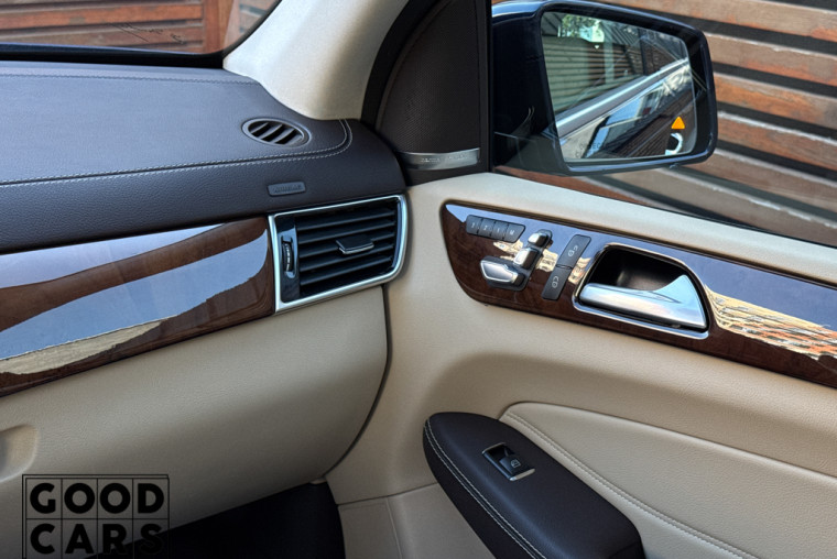 Mercedes-Benz GLS 450 - 57